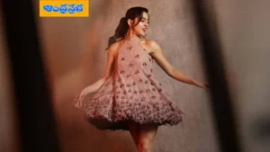 Read more about the article Sara Ali Khan | పొట్టి గౌనులో పెద్ద పాప ….